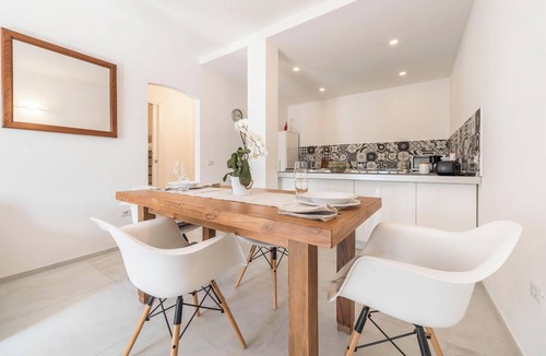 Vesio Apartment | Appartamento "Le Cementine" with Lake View, Mountain View, Wi-Fi, A/C & Terrace