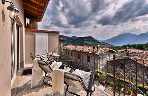 Prabione Apartment | Appartamento Lucia by Theater Home - with big balcony and a panoramic view