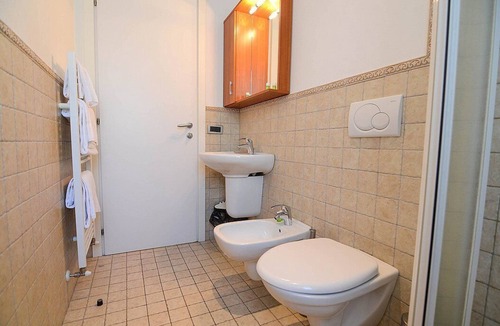 Bellagio Apartment | Appartamento Trudi A: A graceful apartment situated at a short distance from the shores of Lake Como, with Free WI-FI.