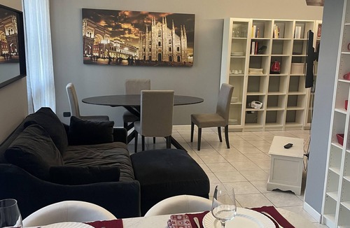 Milano Due House | Appartamento Vicinanze San Raffaele
