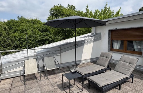 Lipomo Apartment | Apt with Terrace & Garden near Como
