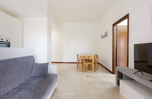 Precotto Apartment | APT with terrace in Milan- Greco Pirelli!