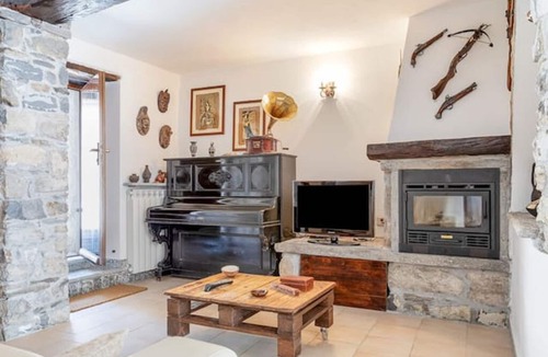 Arcumeggia House | Art Nature and Tranquility