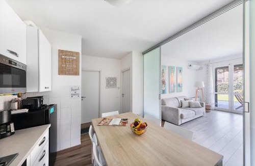 Colombare Apartment | Artemisia 10 Apartment by Wonderful Italy