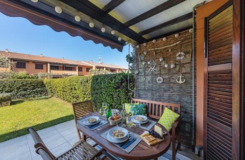 Colombare Apartment | Artemisia 10 Apartment by Wonderful Italy