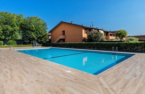 Colombare Apartment | Artemisia B2/16 Apartment by Wonderful Italy