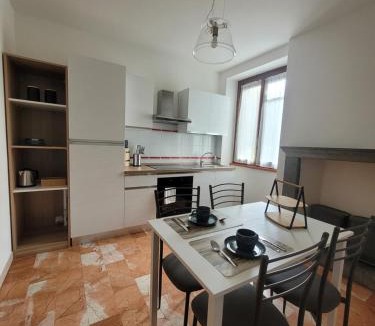 Torre Boldone House | Arya Apartment