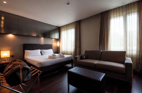 Cantu Hotel | Axolute Comfort Hotel