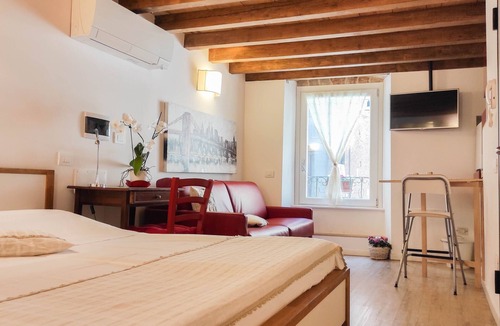 Brescia Antica House | B&B Ai Musei