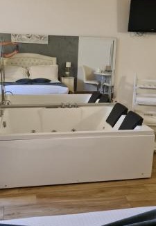 Pietole Bed & Breakfast | B&B Emozioni e Relax