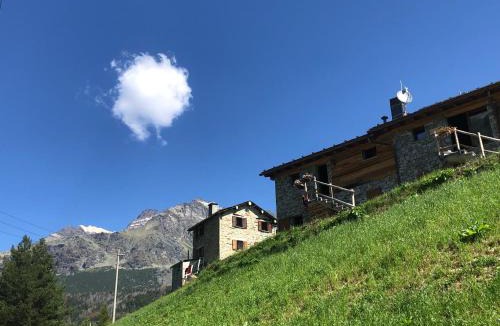 Chiesa in Valmalenco Ski Chalet | Baita Chalet La Masun beautiful view