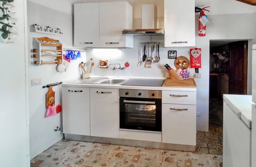 Peglio House | Baita dei Nonni by Interhome