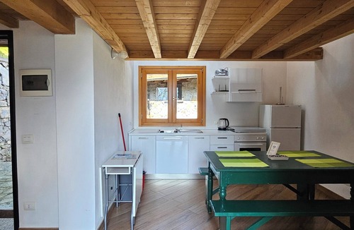Sala Comacina House | Baita Mariett - Two Bedroom House, Sleeps 5