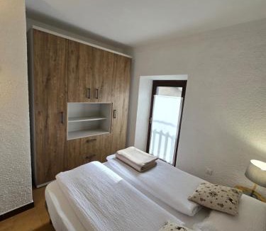 Laveno Apartment | bb26 apartment mountain Lozio