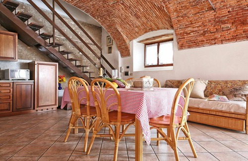 Cunettone Apartment | Beautiful apartment for 6 guests with WIFI, pool, A/C, TV, patio and pets allowed