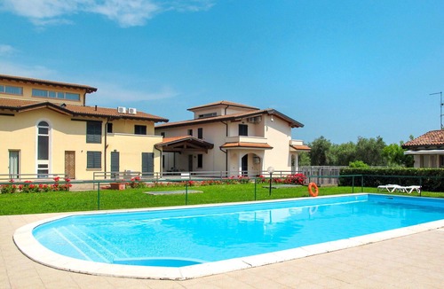 Cunettone Apartment | Beautiful apartment for 6 guests with WIFI, pool, A/C, TV, patio and pets allowed
