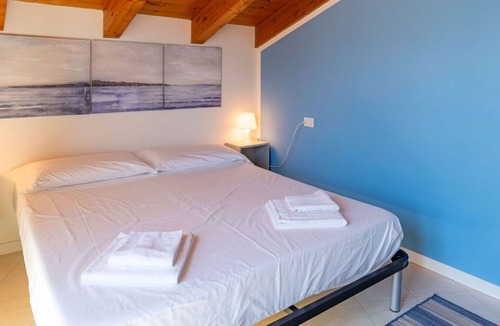 San Carlo Apartment | Beautiful apartment for 6 guests with TV, terrace, pets allowed and parking