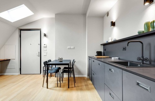 Milan Apartment | Beautiful apartment in Chinatown and Sempione by Easylife