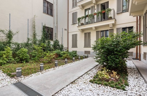 Milan Apartment | Beautiful apartment in Chinatown and Sempione by Easylife