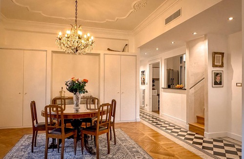 Como City Centre Apartment | Beautiful Apartment: Luminous and Serene in the Heart of Historic Como