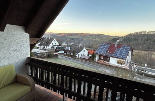 Rengershausen Apartment | Beautiful, large apartment near Winterberg
