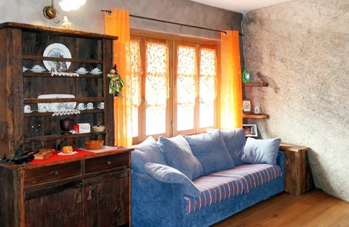 Civo House | Beautiful private villa for 5 guests with WIFI, private pool, TV, patio, pets allowed and parking