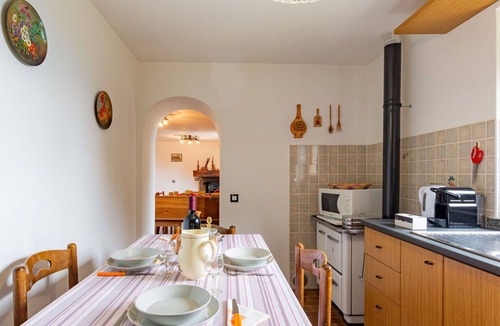 Plesio House | Beautiful private villa for 6 people with WIFI, terrace and pets allowed
