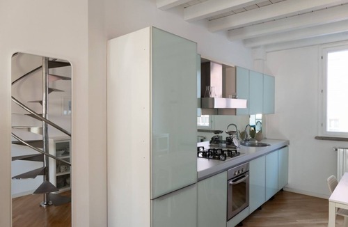 Dergano Apartment | Beautiful Two-Level One-Bedroom Apartment – Mirable PM
