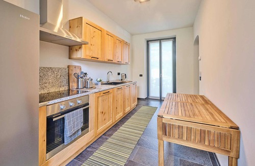 Lierna Villa | Beautiful villa, within walking distance of the lake, with swimming pool and private parking.