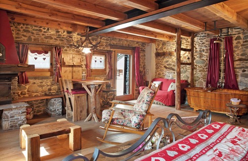 Monno Bed & Breakfast | Bed and Breakfast 'Cuore Selvatico' with Mountain View, Private Terrace and Private Garden