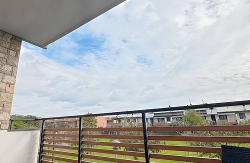 Bergamo Apartment | Bed & Bergamo Holiday Home in neighborhood surrounded by greenery, 5km from the airport!
