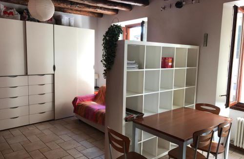 Como Apartment | Bed on the Lake Como monolocale vista lago