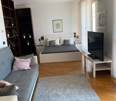 San Donato Milanese House | BedandBreakfast Eni Torri Lombarde San Donato BBqueen