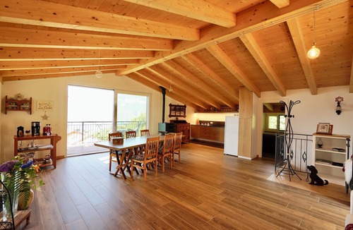 Bellagio House | BELLAGIO LES ETOILES detached house with garden, bbq, lake view, private parking