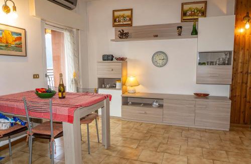 Fiumelatte Apartment | Bellavista garden and flowers