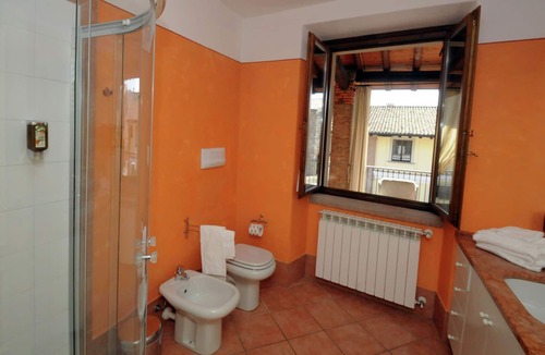Monticelli Brusati Apartment | Belvilla by OYO Borgo Franciacorta 5