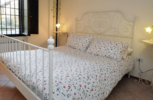 Monticelli Brusati Apartment | Belvilla by OYO Borgo Franciacorta 16