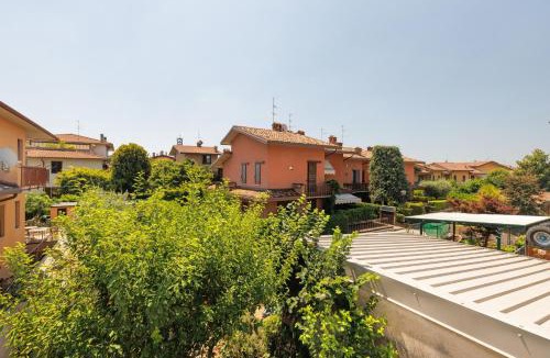 Azzano San Paolo Apartment | BGY Airport Home - 2min from BGY Airport, WiFi