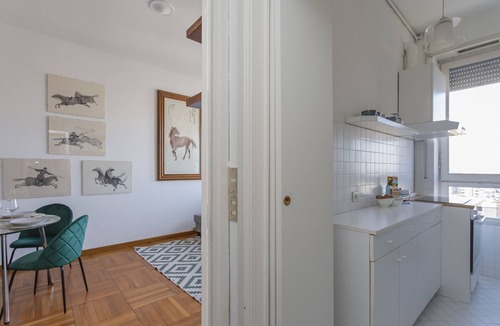 Porta Tenaglia Apartment | Biancamano Skyline view - 13th floor 1 bdr with balcony in Moscova/Sempione