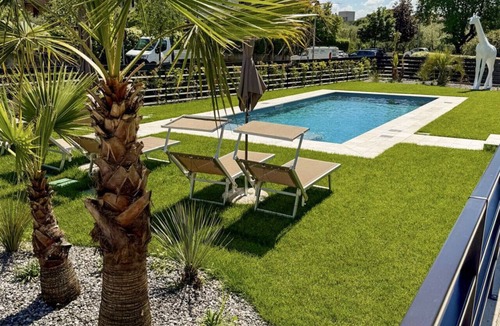 Moniga del Garda Apartment | Blue Velvet - Ariom Apartments