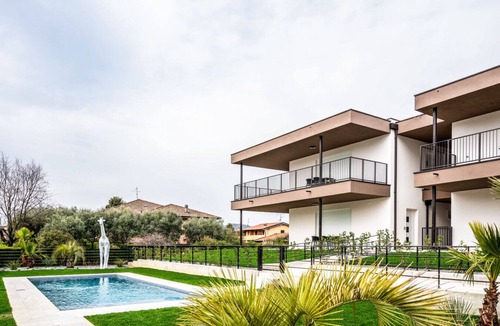 Moniga del Garda Apartment | Blue Velvet - Ariom Apartments