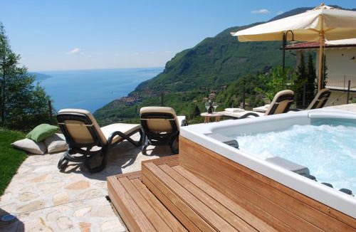 Gardola Apartment | BnB Borgo le Vigne - La Vendemmia Only Adults