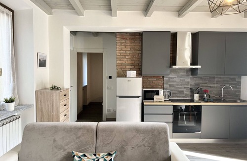 Cadrezzate Apartment | Bnbook La Corte 51 Lago di Monate