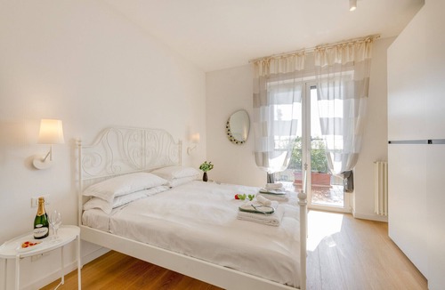 Tre Torri Apartment | BnButler - Ferrucci, 10