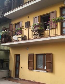 Roe Apartment | Borgo Volciano Garda Lake APP1
