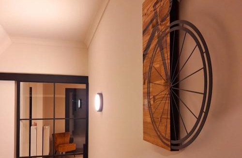 Ronse House | Boulevard 63
