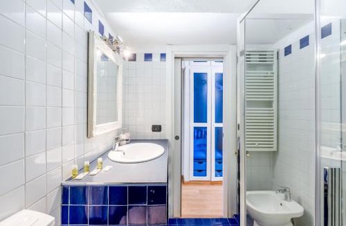 Chinatown Apartment | Bramante Luxury Apartments by InnStay