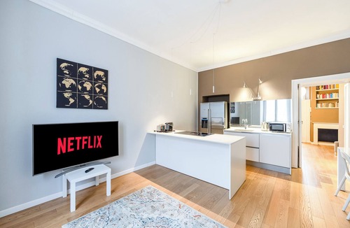 Chinatown House | Bramante Luxury Apartments by InnStay
