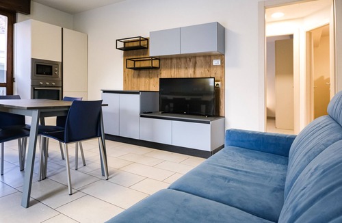 Endine Gaiano Apartment | Brand New 2-bed Apartment With Patio