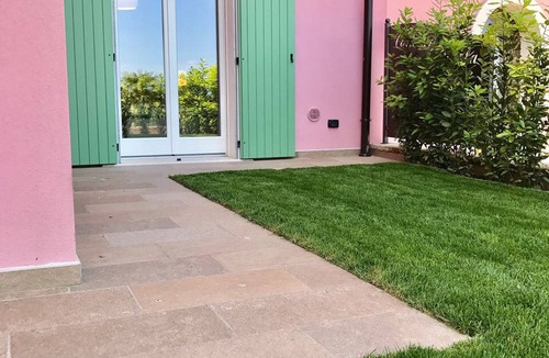 Ponti sul Mincio Apartment | Bright two-roomed apartment with patio and garden